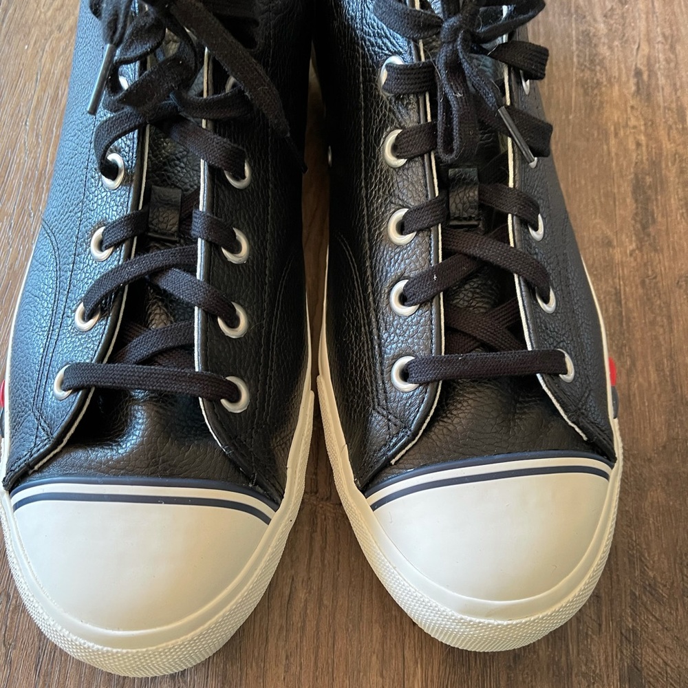 Classic Black Leather Men's Sneakers